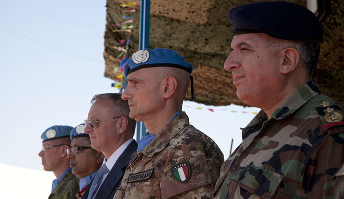 UNIFIL Force Commander awards UN medals to Nepalese peacekeepers and ...
